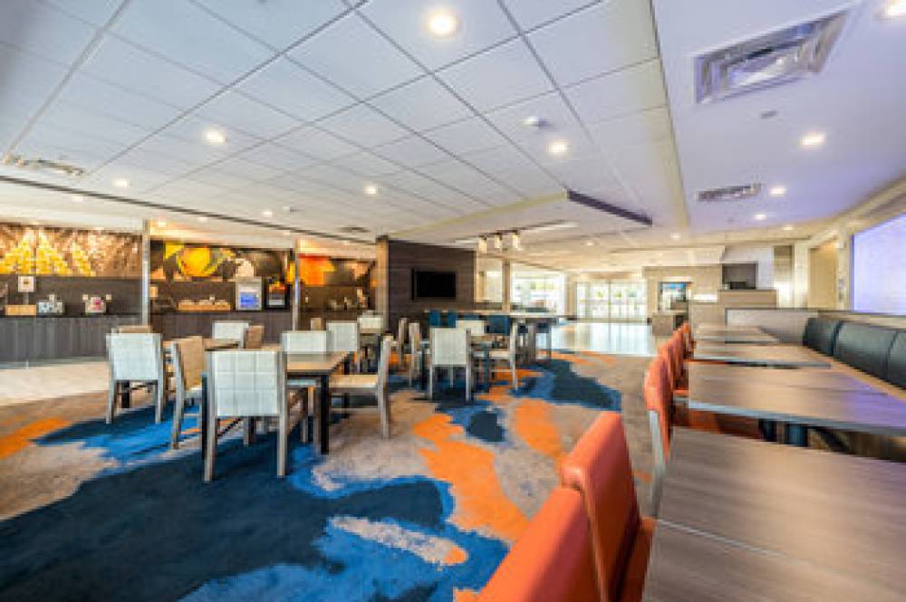 Fairfield Inn And Suites By Marriott St Joseph Stevensville 4