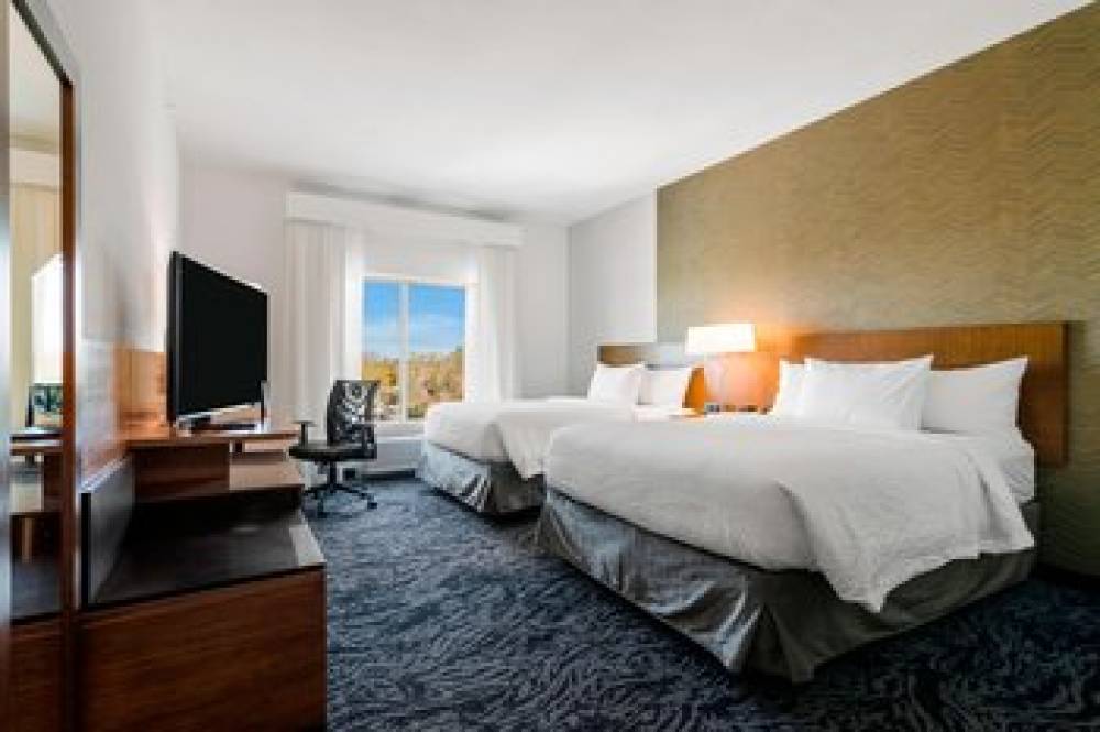 Fairfield Inn And Suites By Marriott St Petersburg North 8