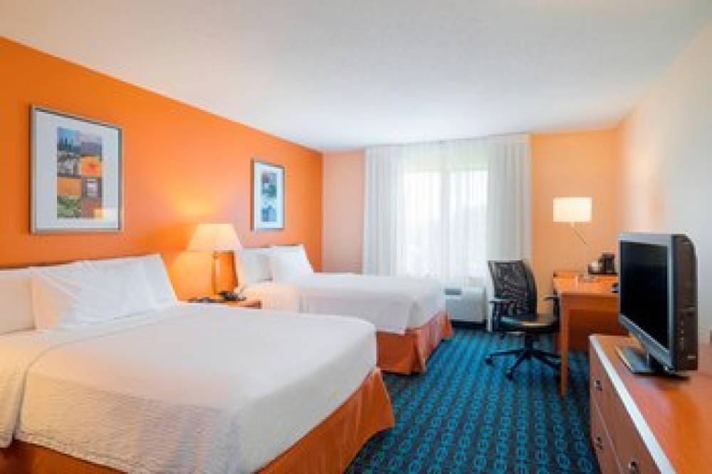 Fairfield Inn And Suites By Marriott State College 6