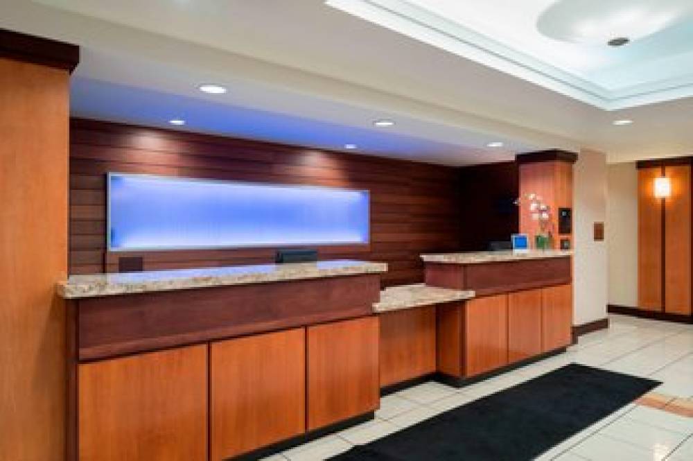 Fairfield Inn And Suites By Marriott State College 3