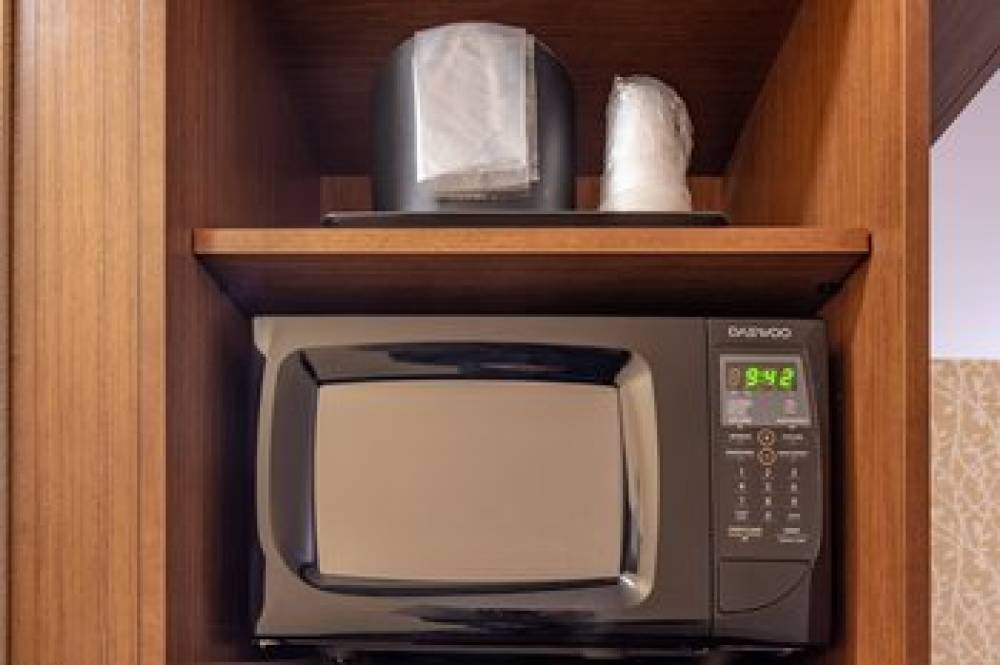 Fairfield Inn And Suites By Marriott Terrell 7