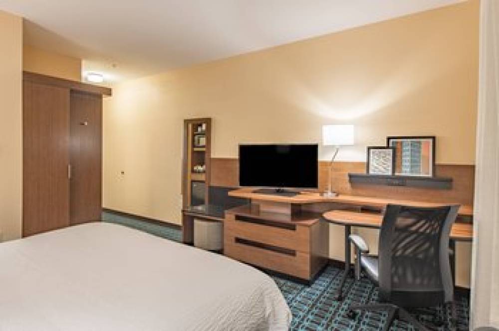 Fairfield Inn And Suites By Marriott Terrell 6