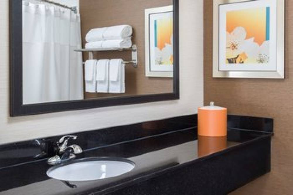Fairfield Inn By Marriott Muncie 9