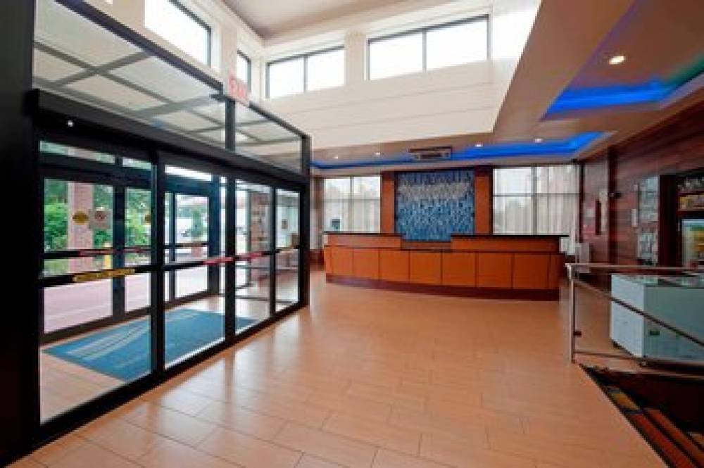 Fairfield Inn By Marriott New York JFK Airport 8