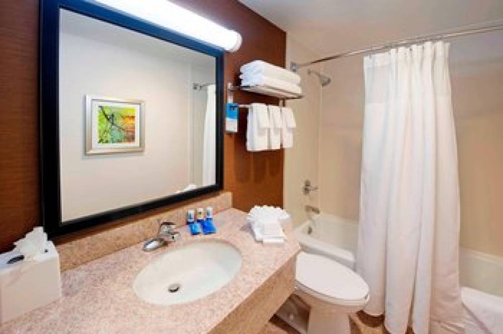 Fairfield Inn By Marriott New York JFK Airport 1