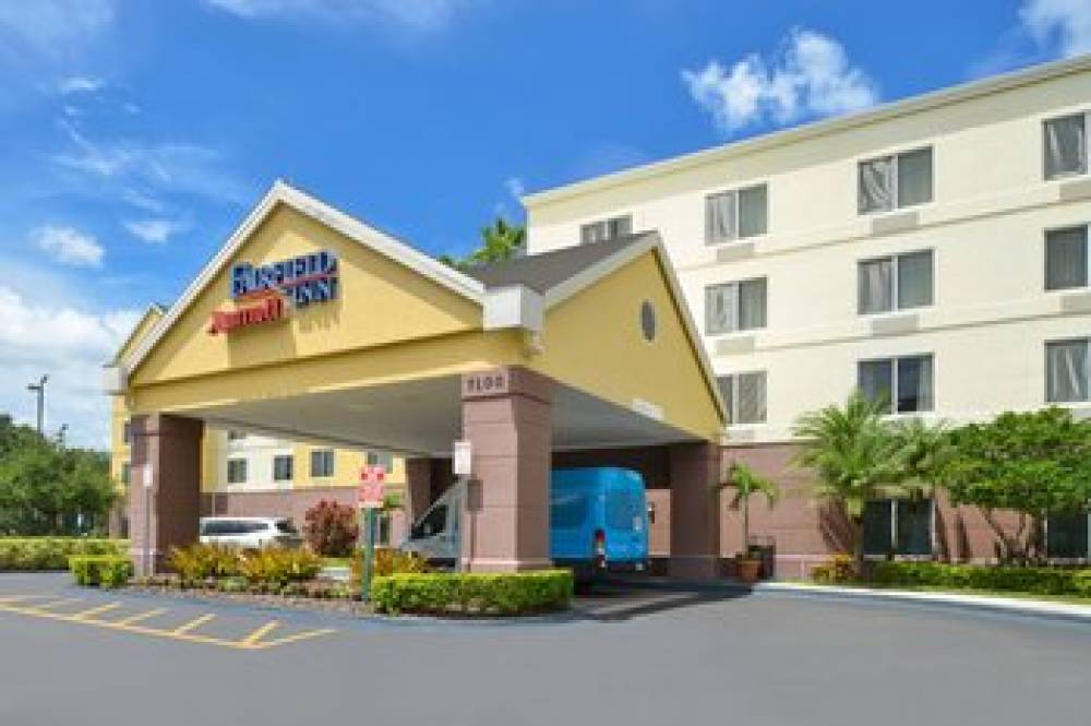 Fairfield Inn By Marriott Orlando Airport 2