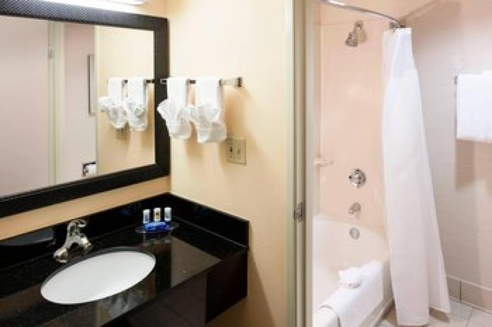 Fairfield Inn By Marriott Santa Clarita Valencia 9