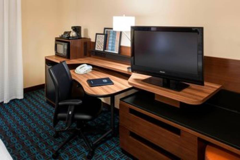 Fairfield Inn By Marriott Santa Clarita Valencia 8