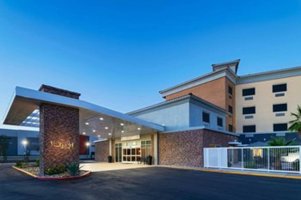 Fairfield Inn & Suites By Marriott Phoenix West Chandler