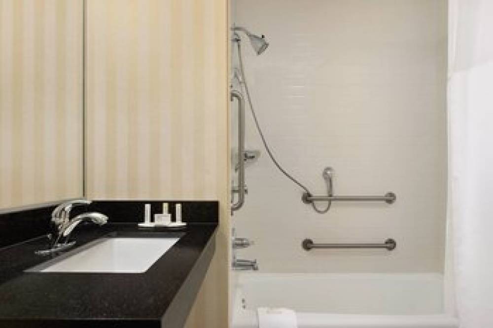 Fairfield Inn & Suites By Marriott Tupelo 10