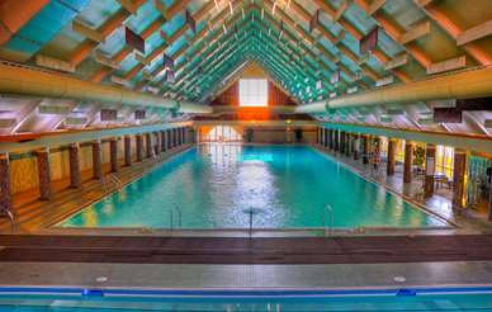 Fairmont Hot Springs Resort 5