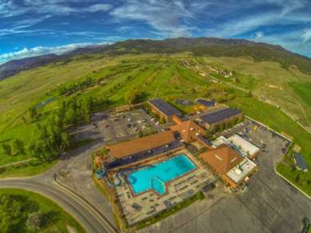 Fairmont Hot Springs Resort 7