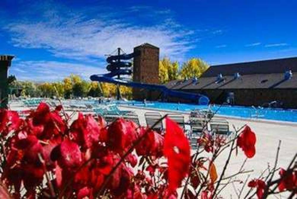 Fairmont Hot Springs Resort 3