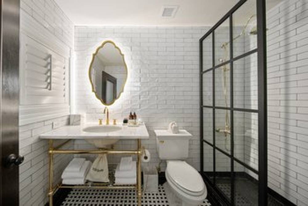 FAIRMOUNT HOTEL 3