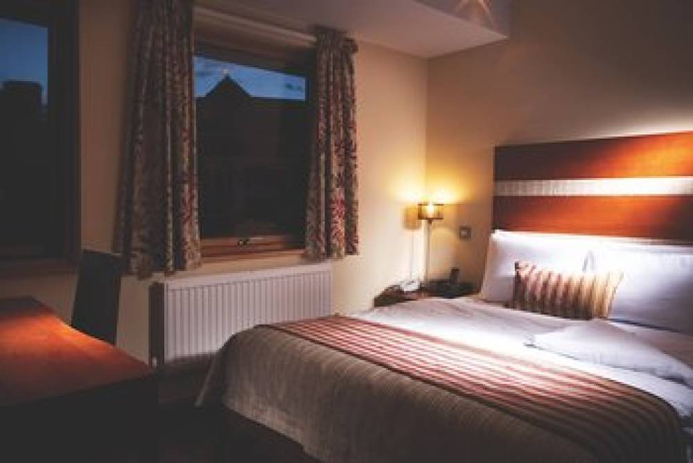 FANHAMS HALL HOTEL 3
