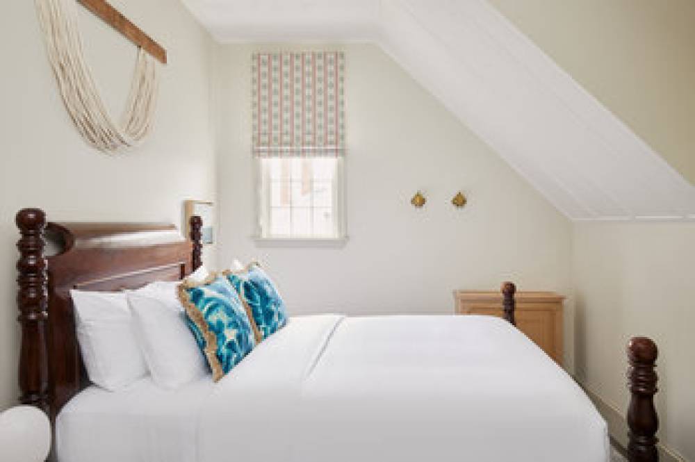 FARAWAY NANTUCKET 9