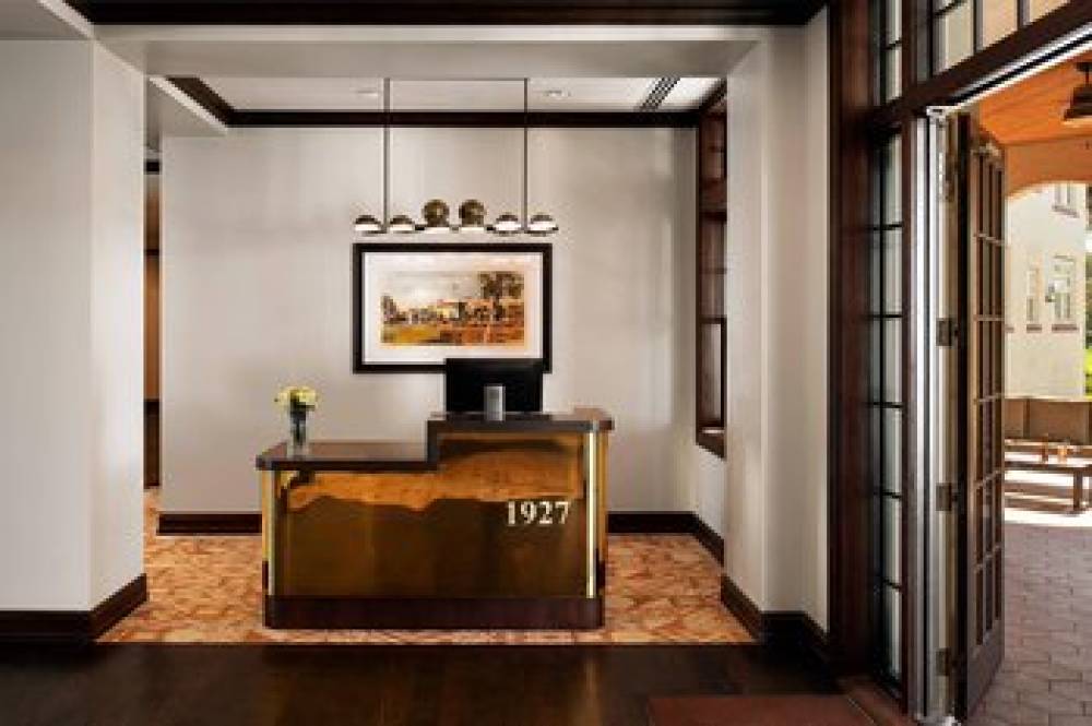 Fenway Hotel Autograph Collection 7