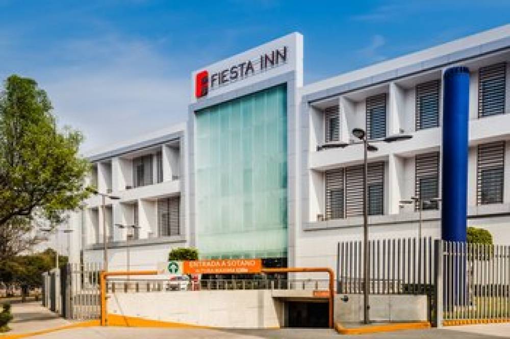 Fiesta Inn Plaza Central Apto