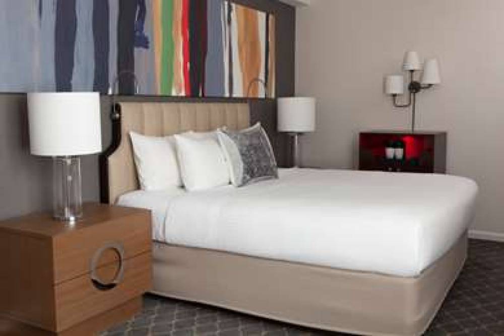Fifty Hotel & Suites By Affinia 9