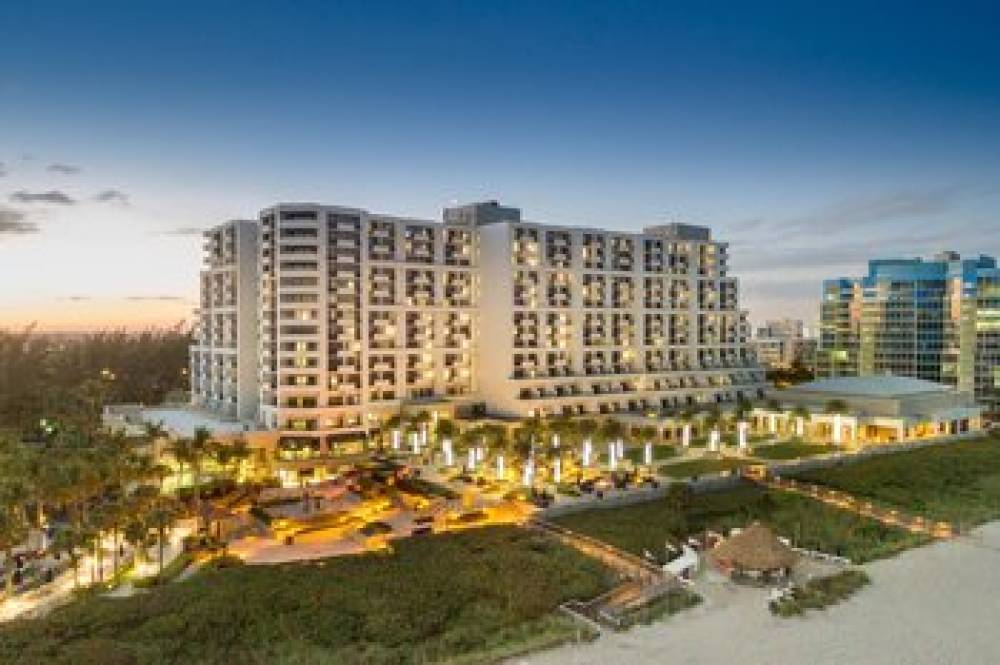 Fort Lauderdale Marriott Harbor Beach Resort And Spa 2