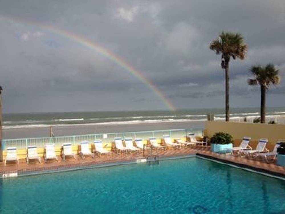 FOUNTAIN BEACH RESORT 5