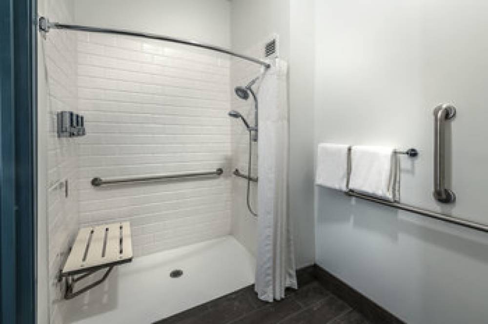 Four Points By Sheraton Anchorage Downtown 7