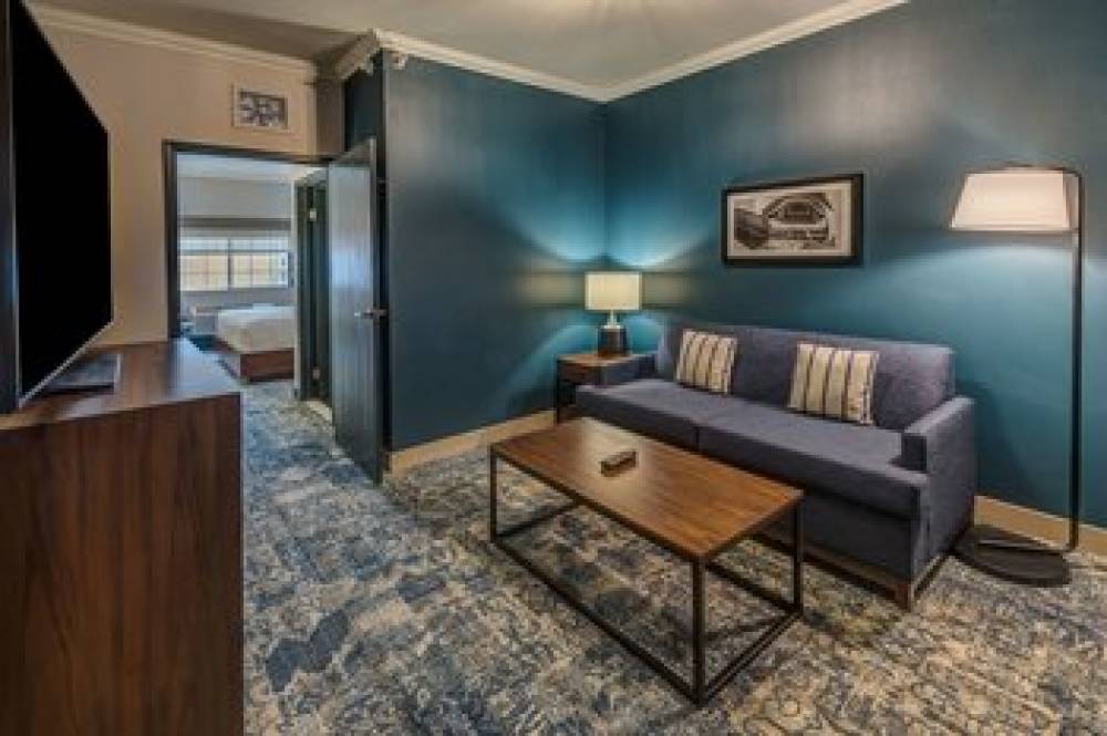 Four Points By Sheraton Anchorage Downtown 8