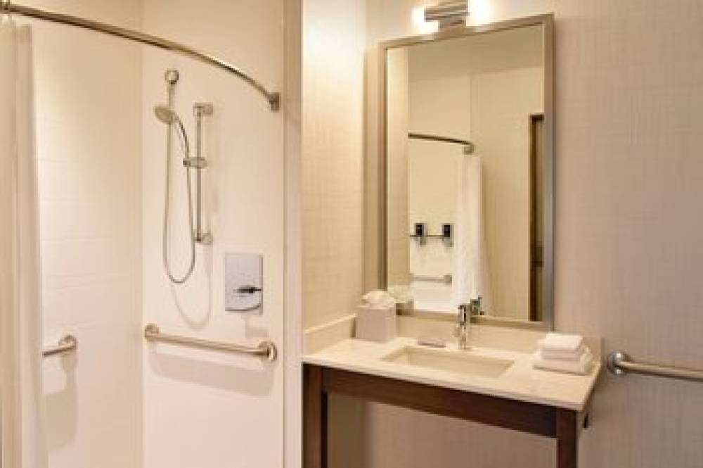 Four Points By Sheraton Coral Gables 8