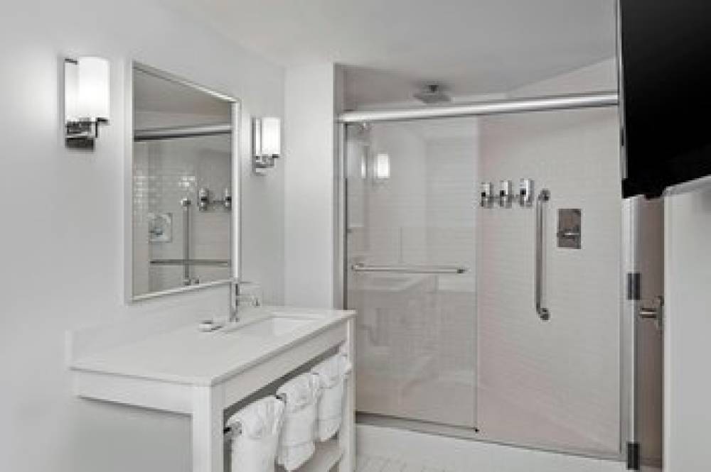 Four Points By Sheraton Mall Of America Minneapolis Airport 9