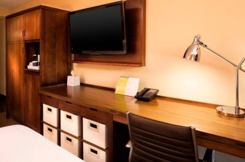 Four Points By Sheraton Mall Of America Minneapolis Airport 6