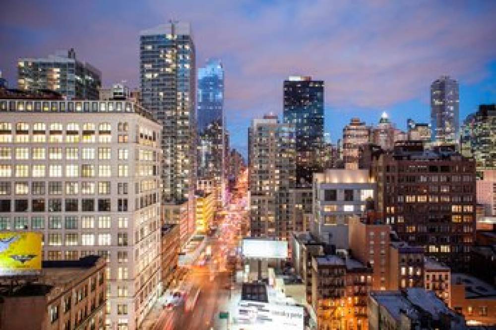 Four Points By Sheraton Manhattan Midtown West 10