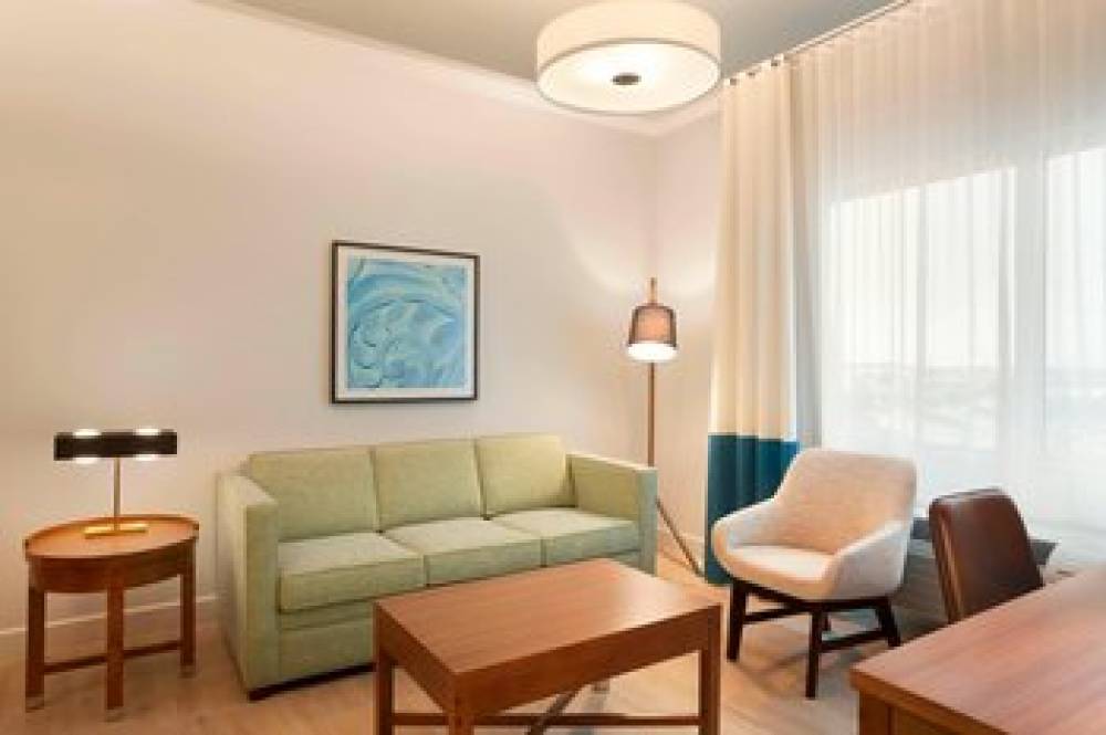 Four Points By Sheraton Miami Airport 9