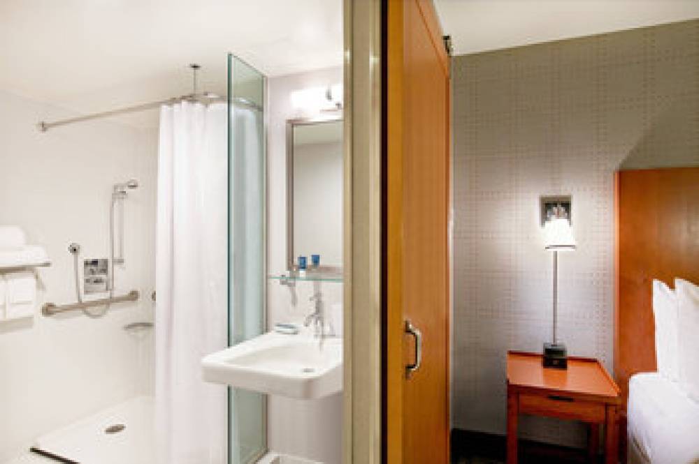 Four Points By Sheraton Midtown-Times Square 8