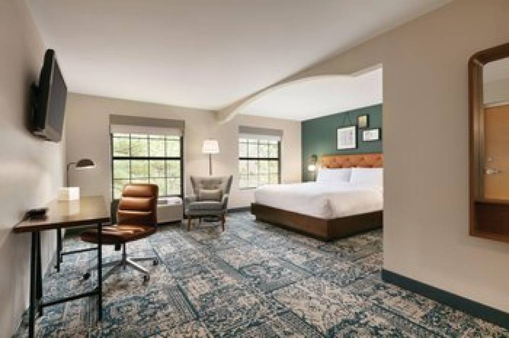 Four Points By Sheraton Raleigh Arena 9