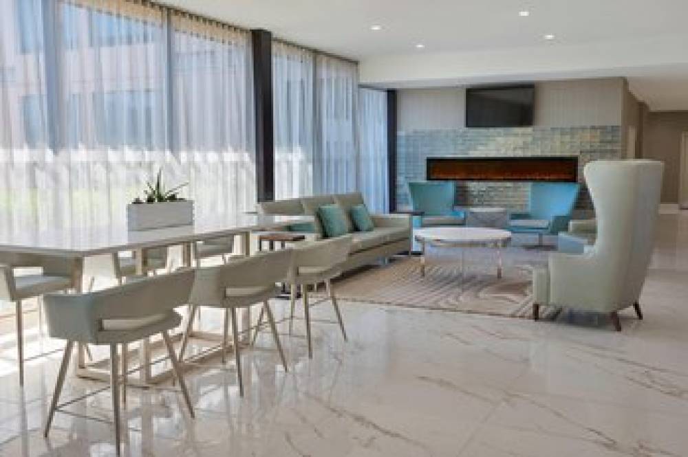 Four Points By Sheraton Toronto Airport 7
