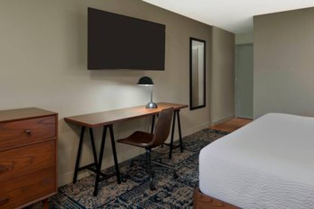 Four Points By Sheraton Toronto Airport 5