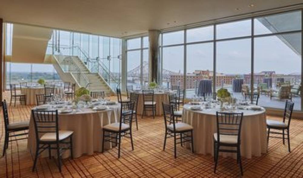 FOUR SEASONS HOTEL ST. LOUIS 9