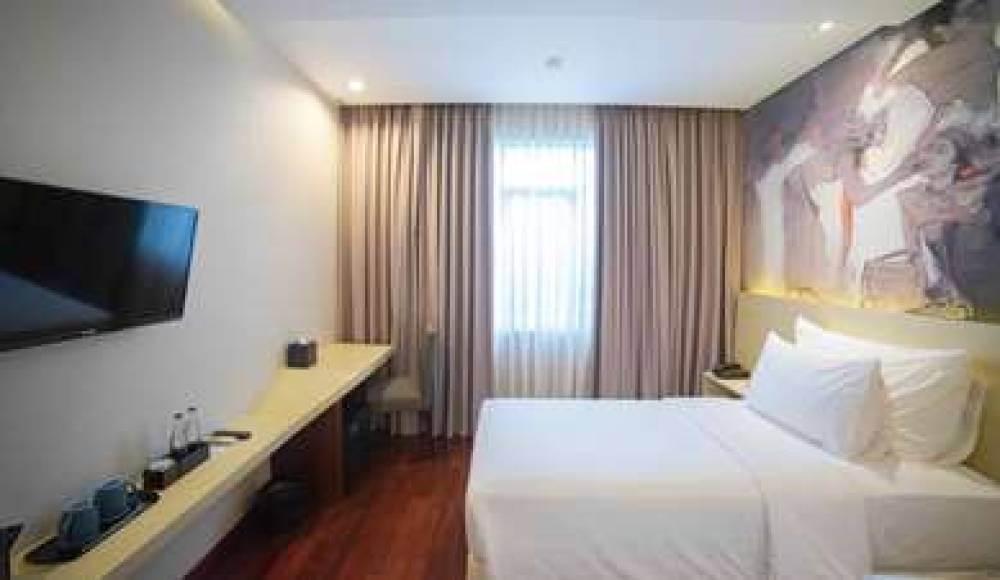 FOUR STAR BY TRANS HOTEL 4