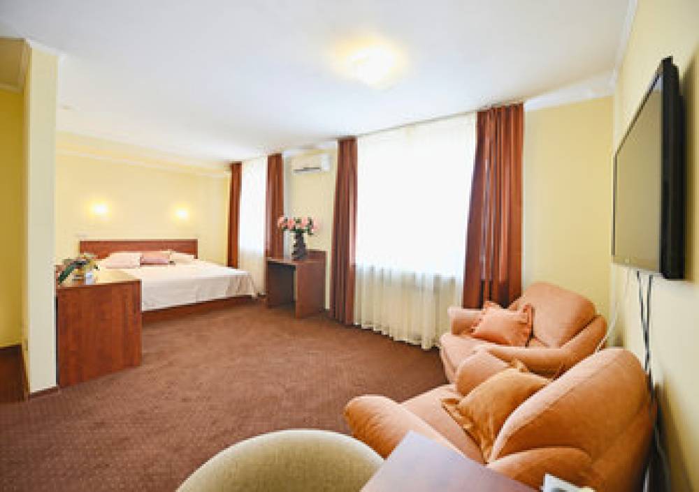 Gallery Hotel 8