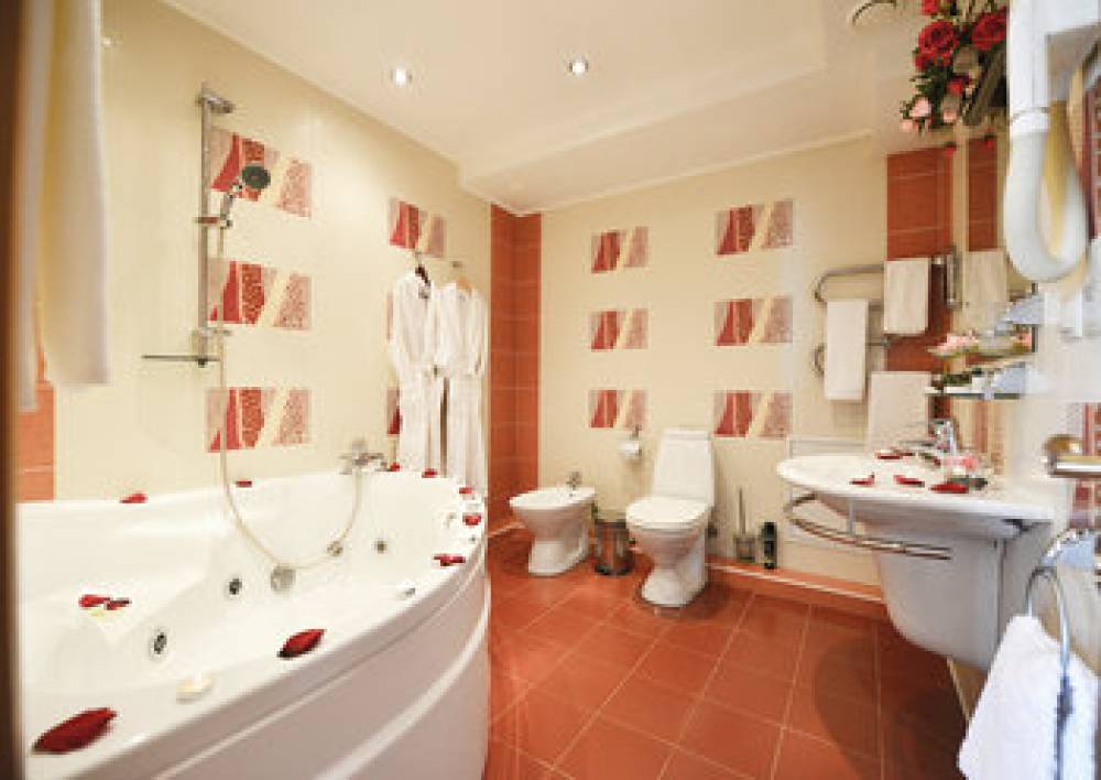 Gallery Hotel 10