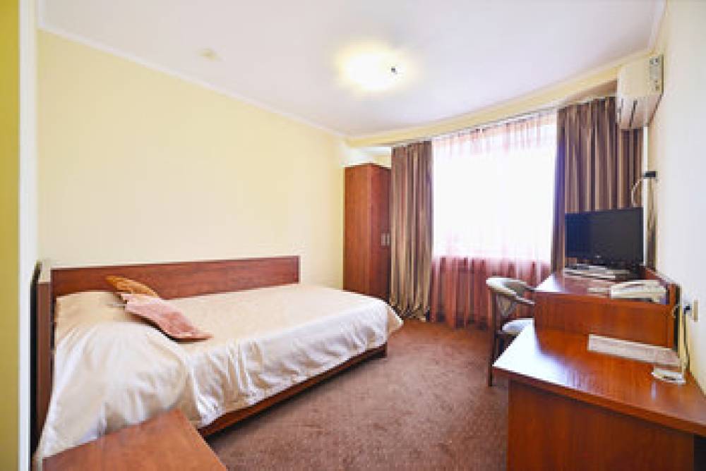 Gallery Hotel 2