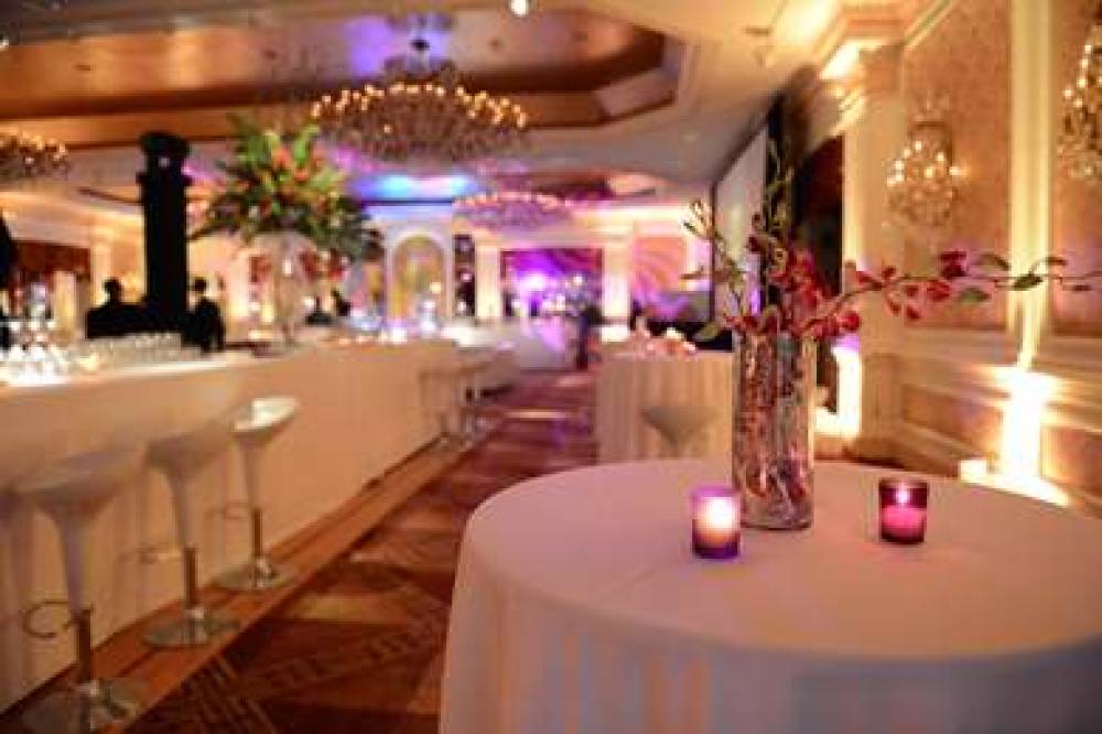 GARDEN CITY HOTEL 3