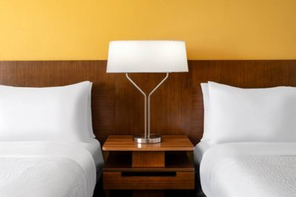 GARNER HOTEL WEST BY IHG 3
