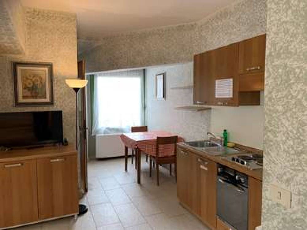 Gemini Studios And Suites 6