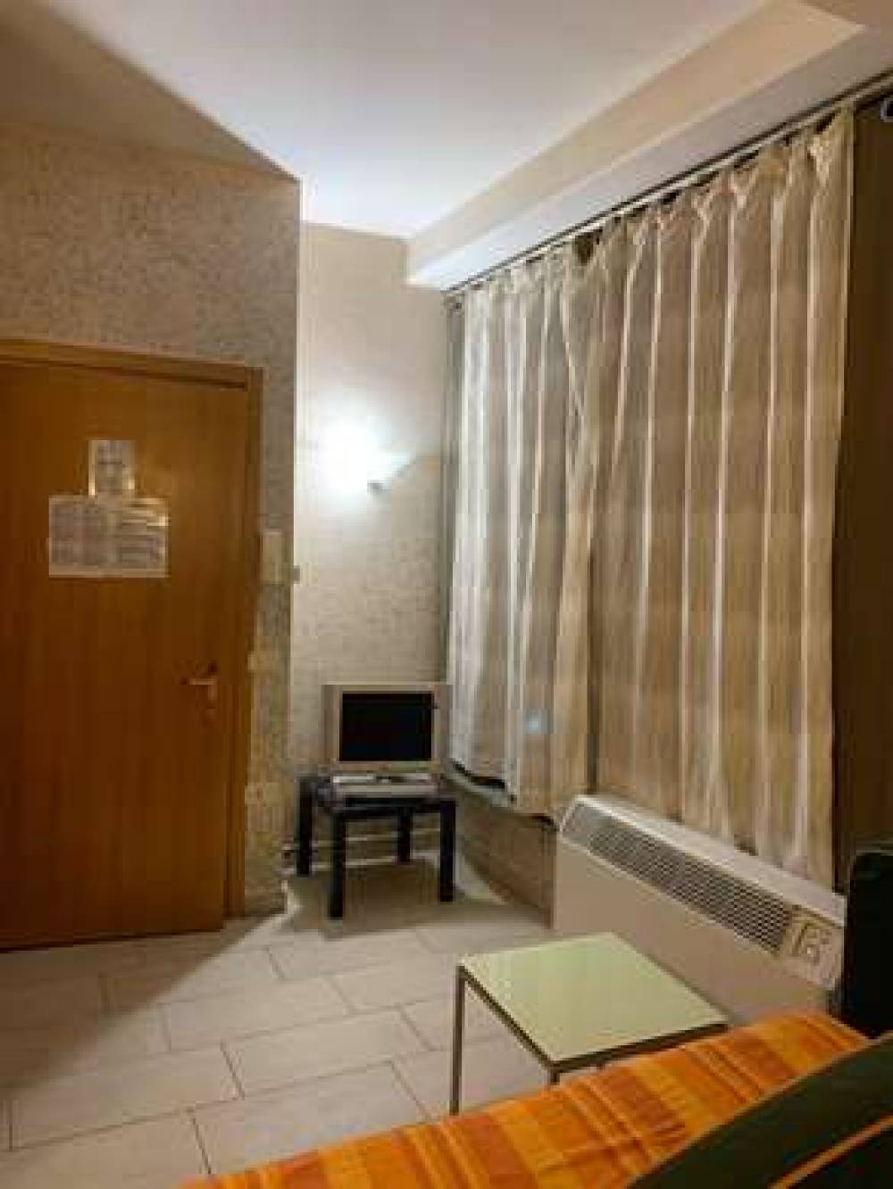 Gemini Studios And Suites 9
