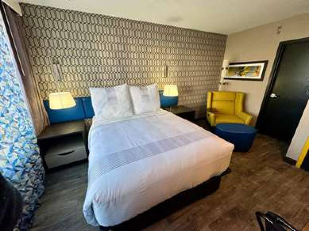 GLo Best Western Bronx NYC 1