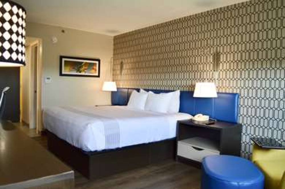 GLo Best Western  Ft. Lauderdale-Hollywood Airport Hotel 5
