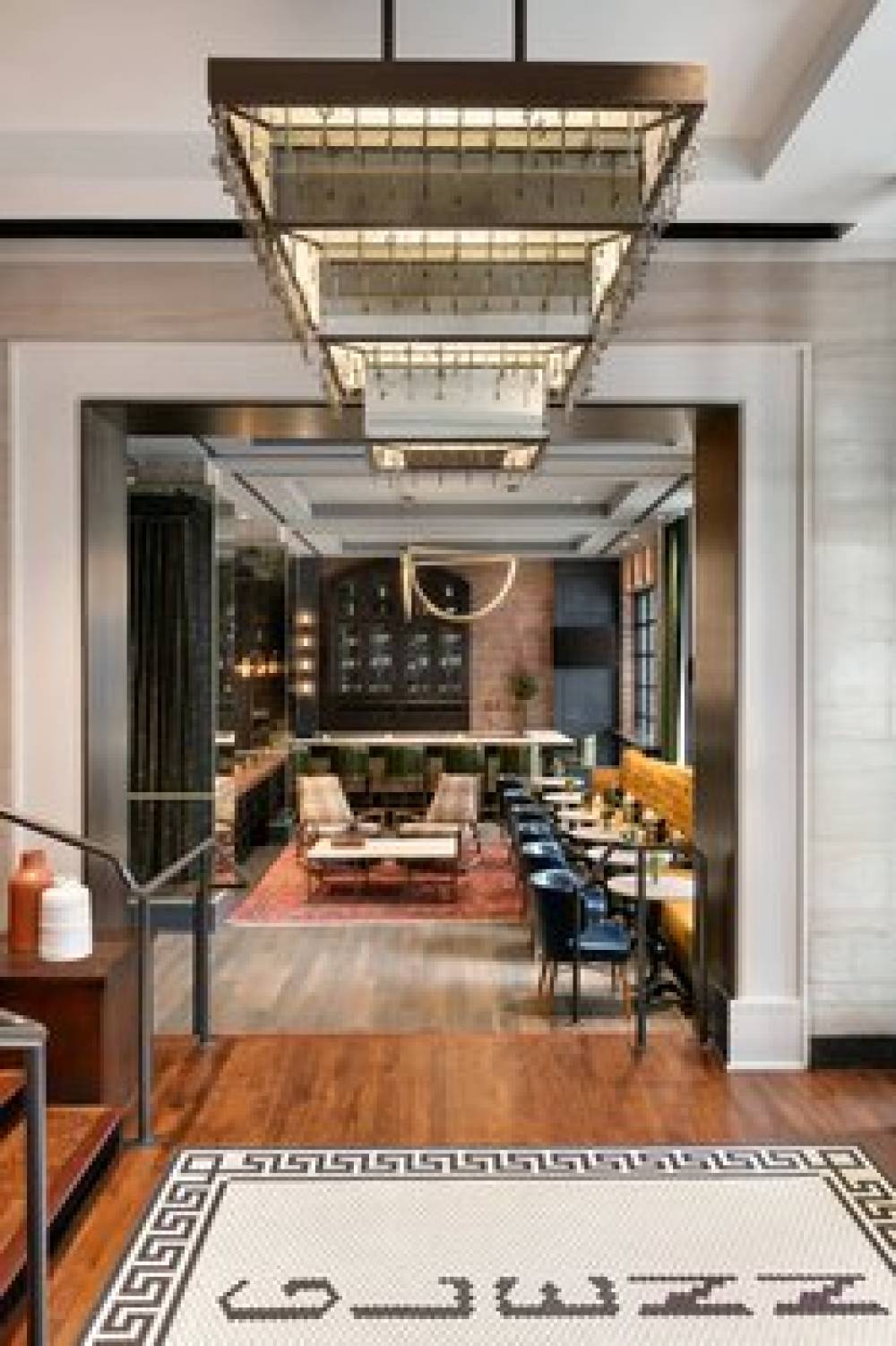 Glenn Hotel Autograph Collection 8