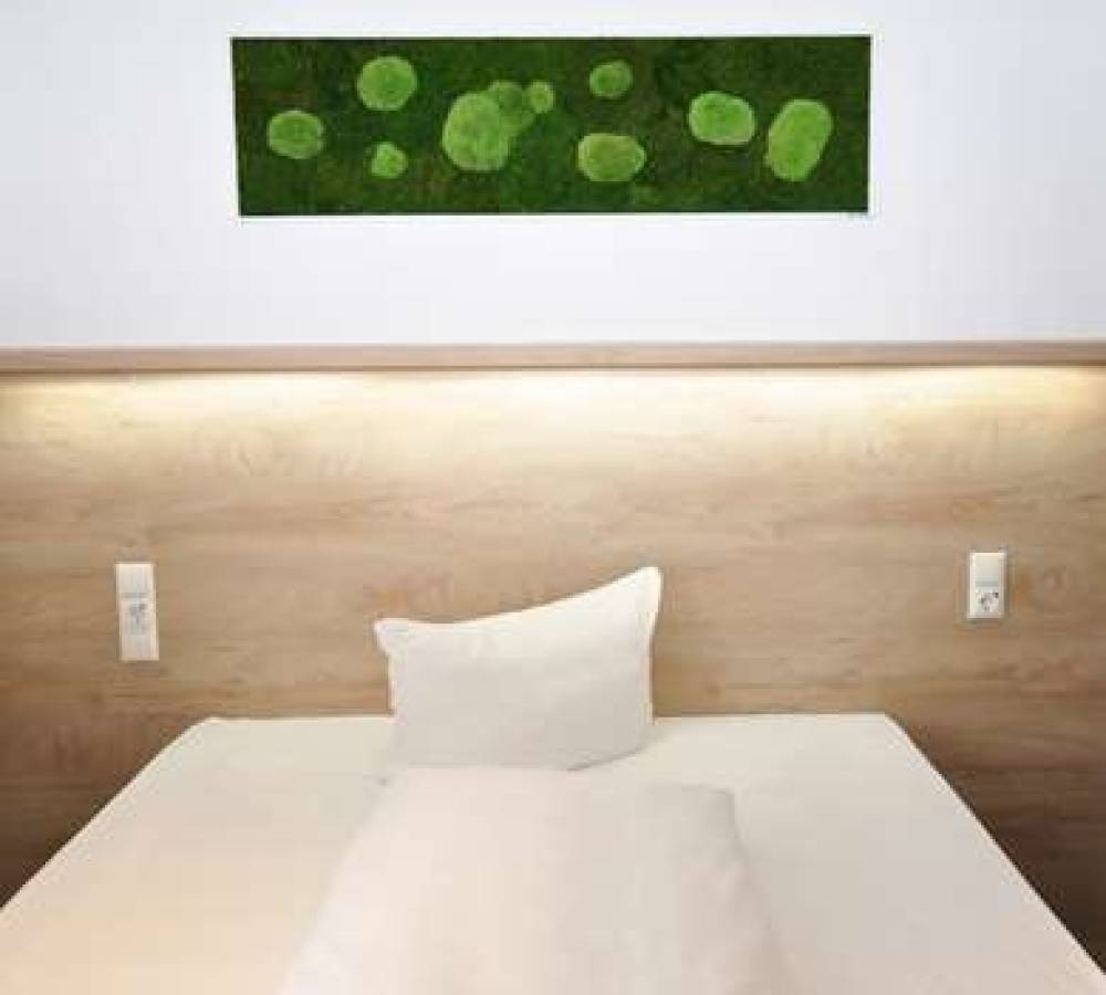Golden Leaf Hotel Perlach Allee Hof 1