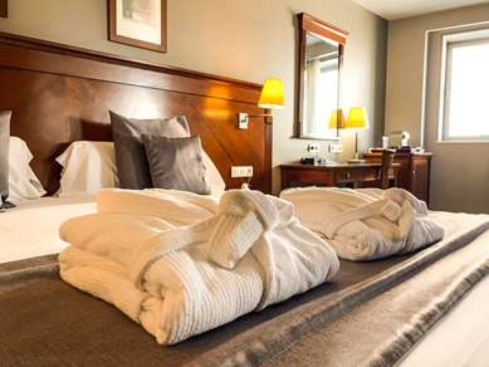 GOLDEN TULIP ANDORRA FENIX 10
